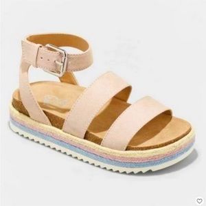 Girl’s Agatha footbed sandals blush by Art Class adjustable size 2 big girl